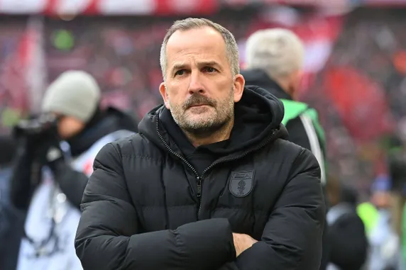 Augsburg vs Eintracht Frankfurt prediction, preview & betting tips 25/04/2026