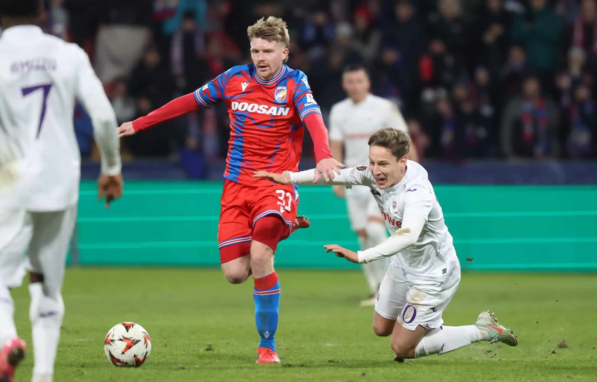 Leeds transfer News: Czech playmaker Sulc &ndash; a coup for Premier League ambitions? Whisper+ Verdict