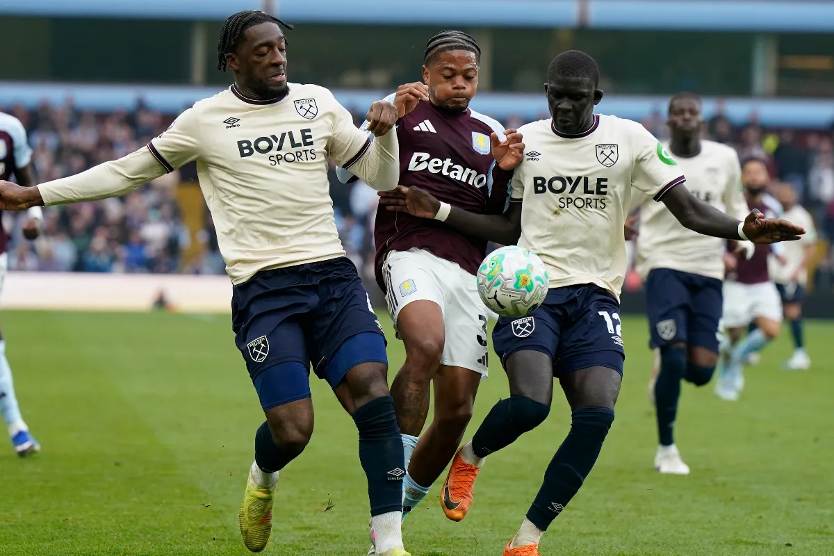 West Ham transfer news: Hammers make &lsquo;not for sale&rsquo; stance clear after Brentford bid for &pound;22m defender