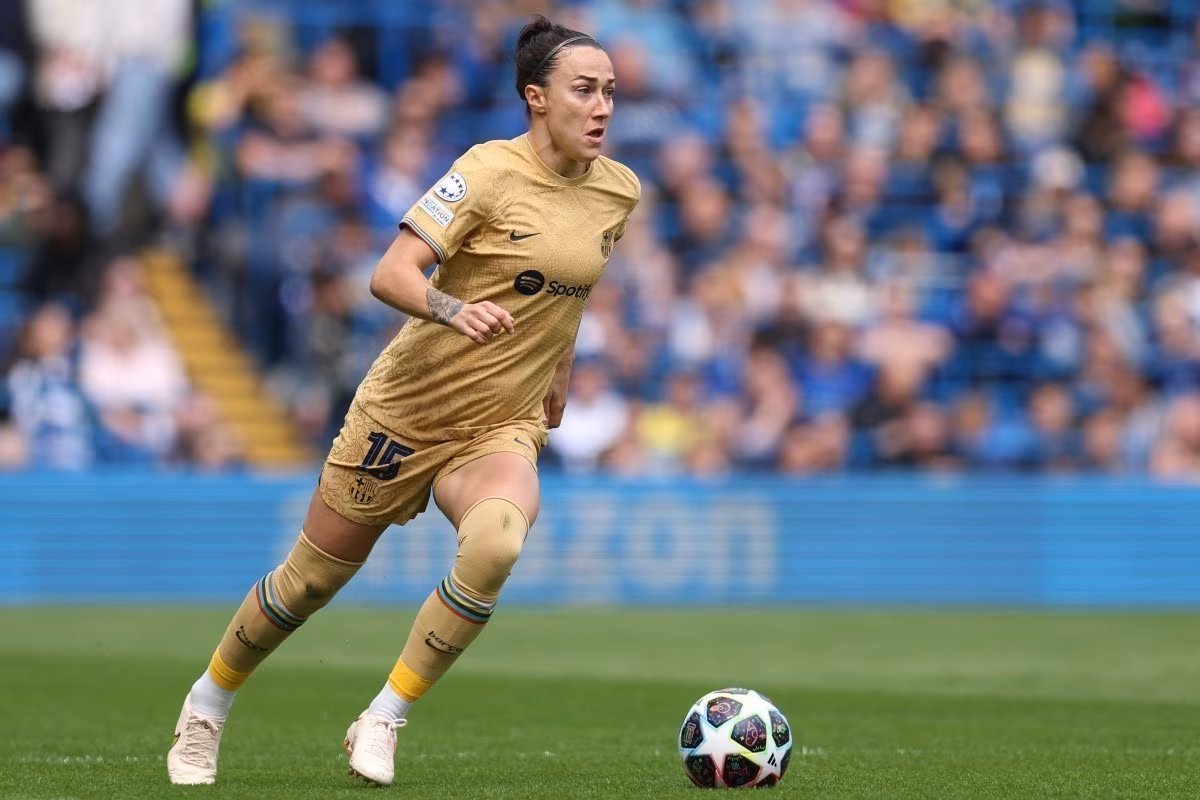 Lucy Bronze and Keira Walsh: England women's duo ready for World Cup after taking Barcelona by storm