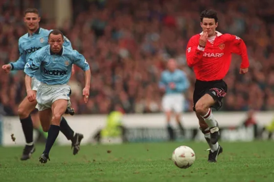ryan giggs manchester city v manchester united