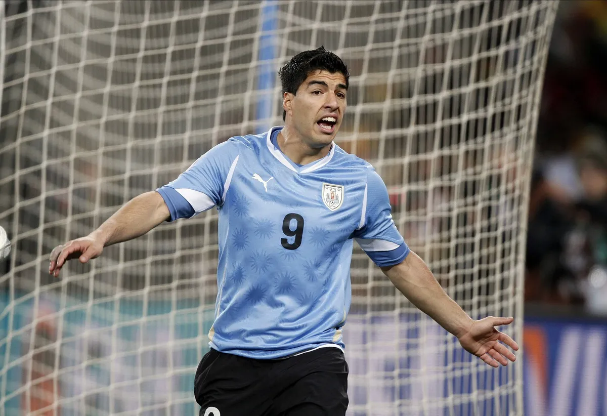 Unforgettable World Cup Moments: Uruguay awarded 4-stars ahead of the 2002 World Cup