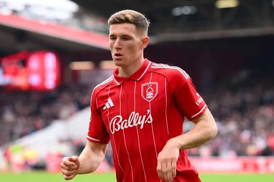 Elliot Anderson of Nottingham Forest plays during a Premier League match 