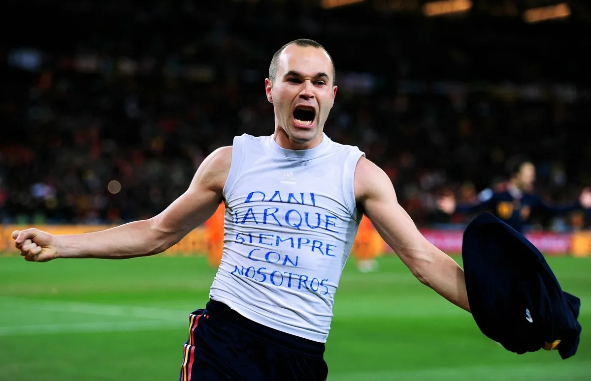 Unforgettable World Cup Moments: Iniesta dedicates winner to Dani Jarque