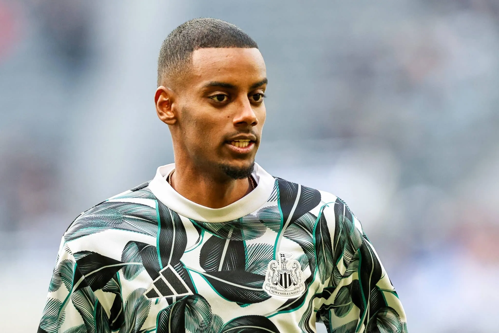 Why Isak Barcelona transfer fits Catalans &lsquo;like a glove&rsquo; &ndash; Whisper+ Verdict