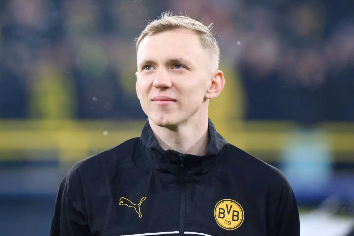Maximilian Beier pictured in action for Borussia Dortmund