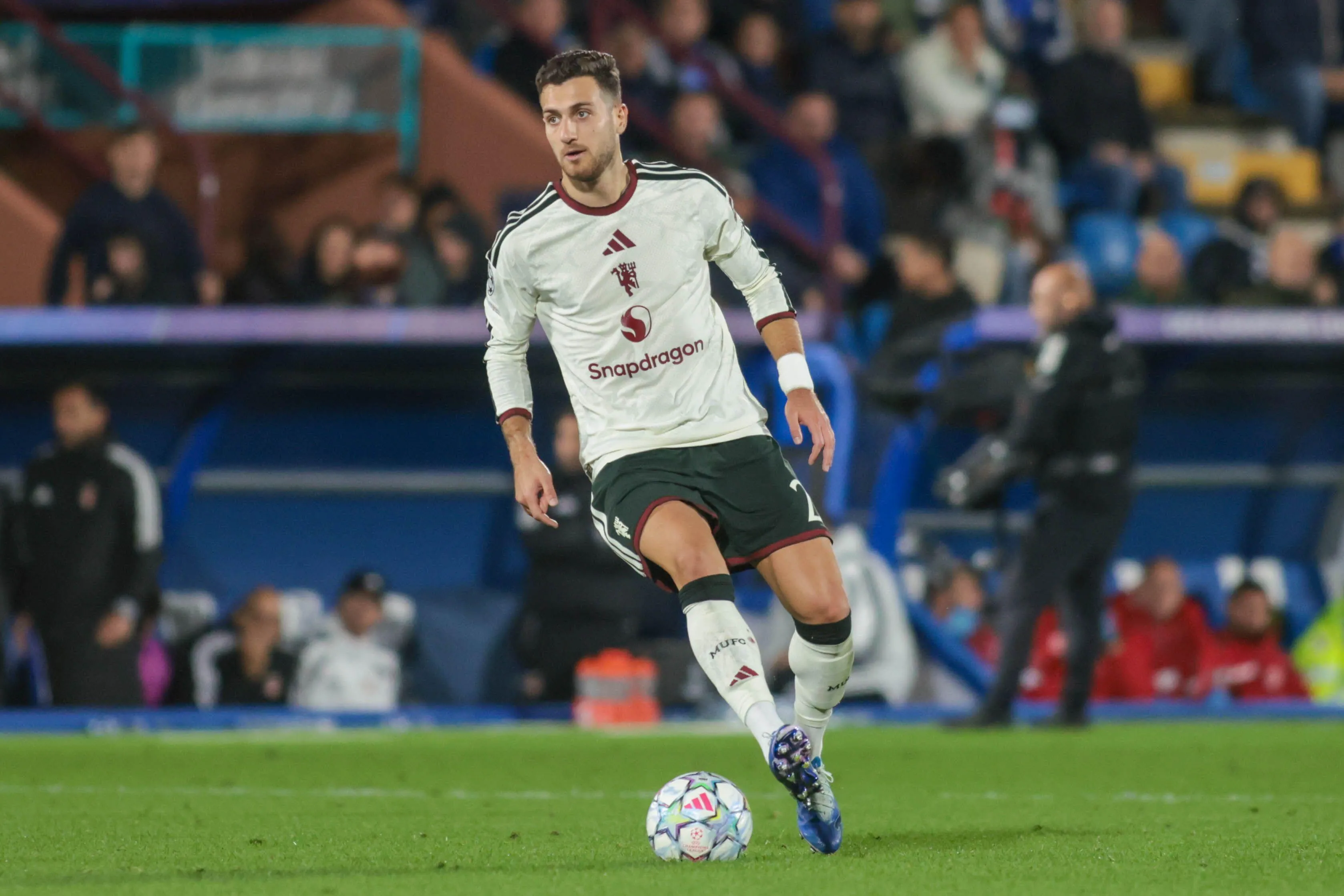 Diogo Dalot latest transfer news
