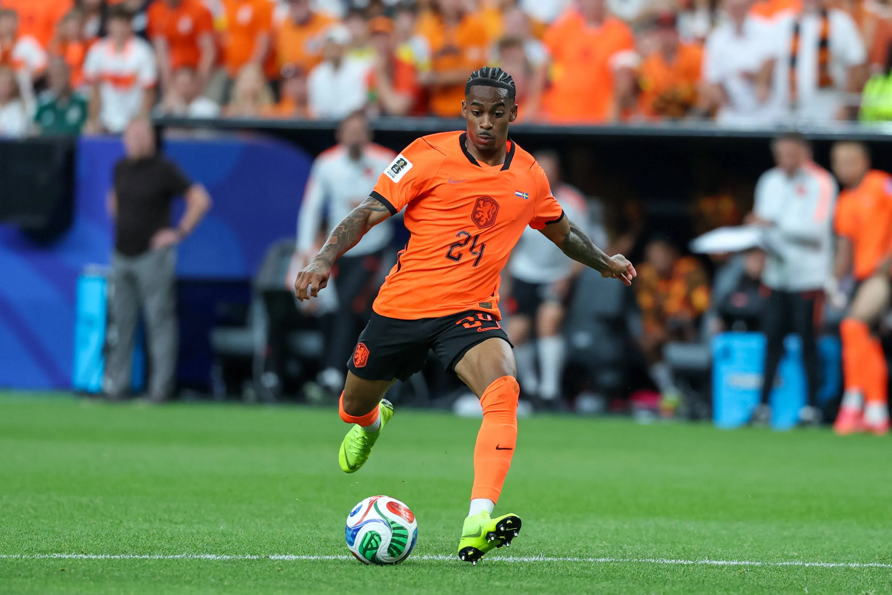 Crysencio Summerville of the Netherlands