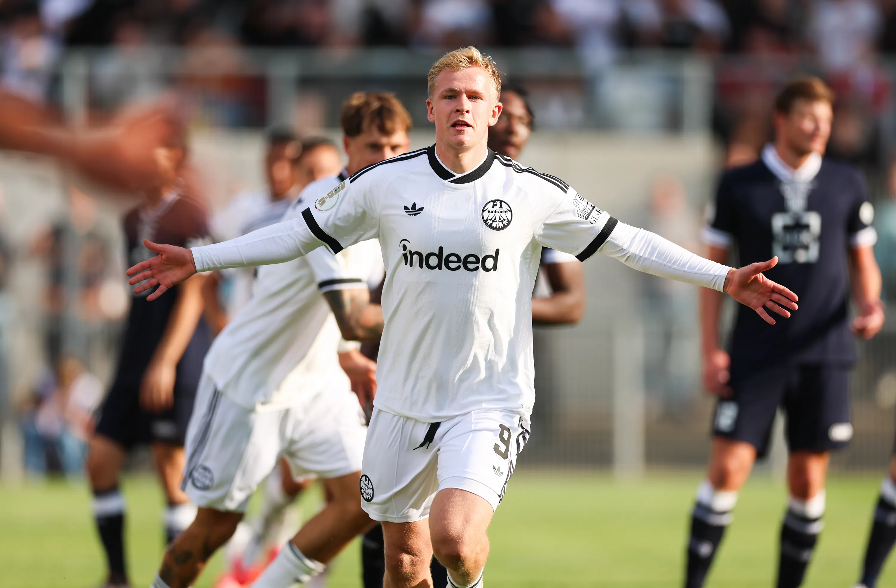 Eintracht Frankfurt vs Augsburg prediction, preview & betting tips &ndash; 06/09/2026