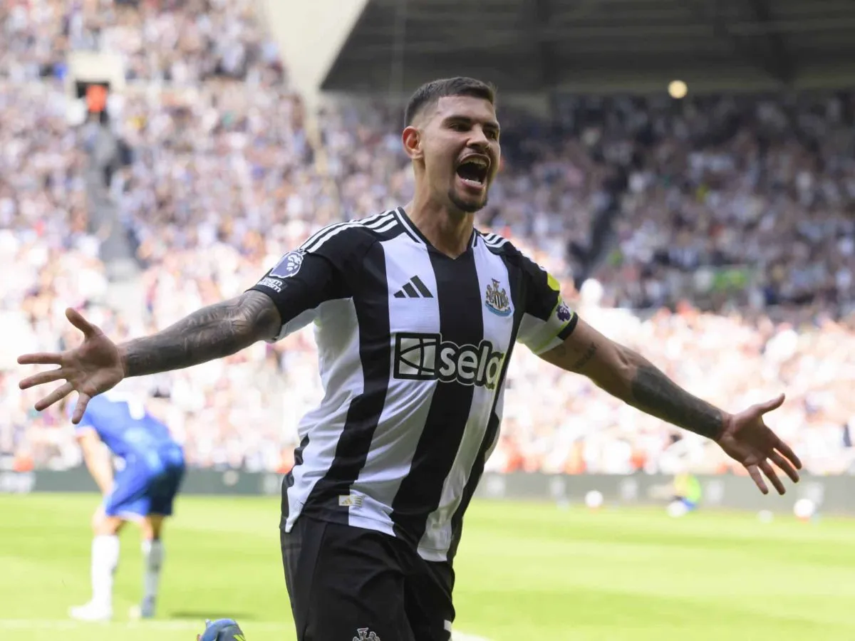 Today&rsquo;s Best Transfer Gossip & Rumours with Whispers Five: Saudi ready to spend big on Newcastle superstar