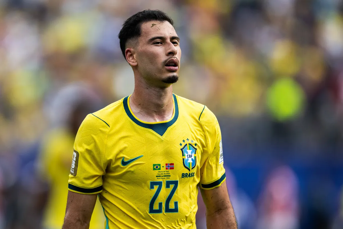 Gabriel Martinelli wearing his Brazil yellow jersey with the number 22. 