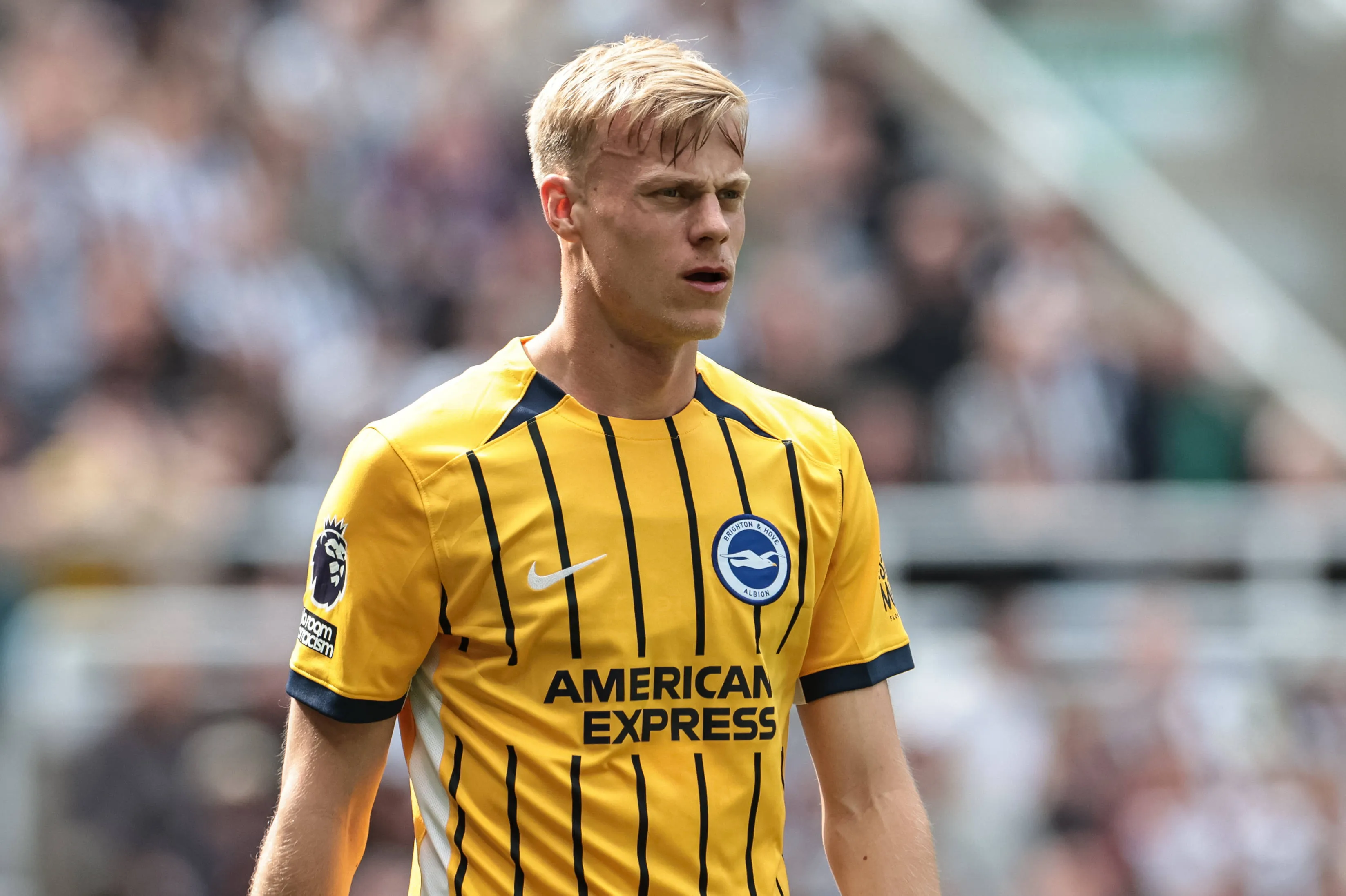 Jan Paul van Hecke of Brighton