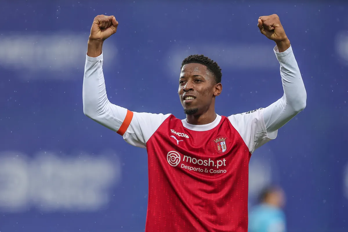 Braga's Simon Banza