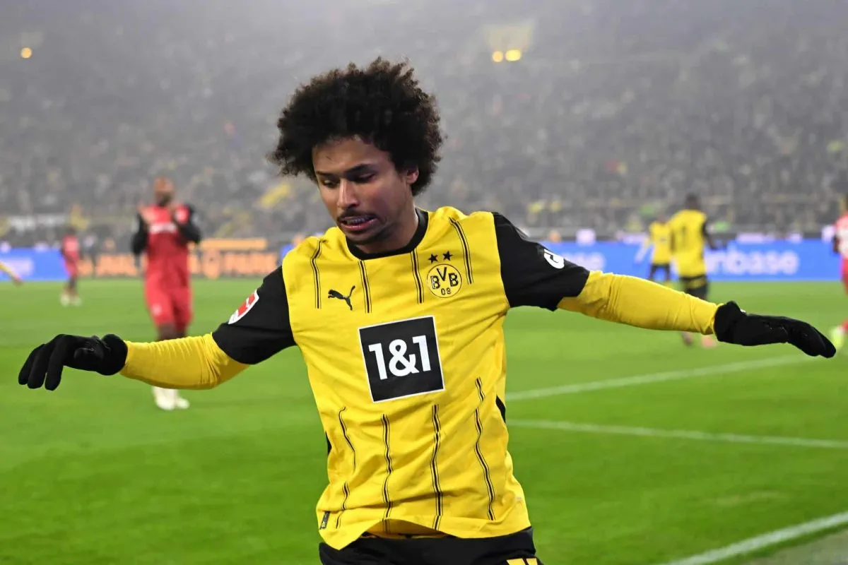 Adeyemi transfer news: Chelsea pulling ahead of Liverpool in race for Dortmund sensation?&nbsp;Whisper+ verdict