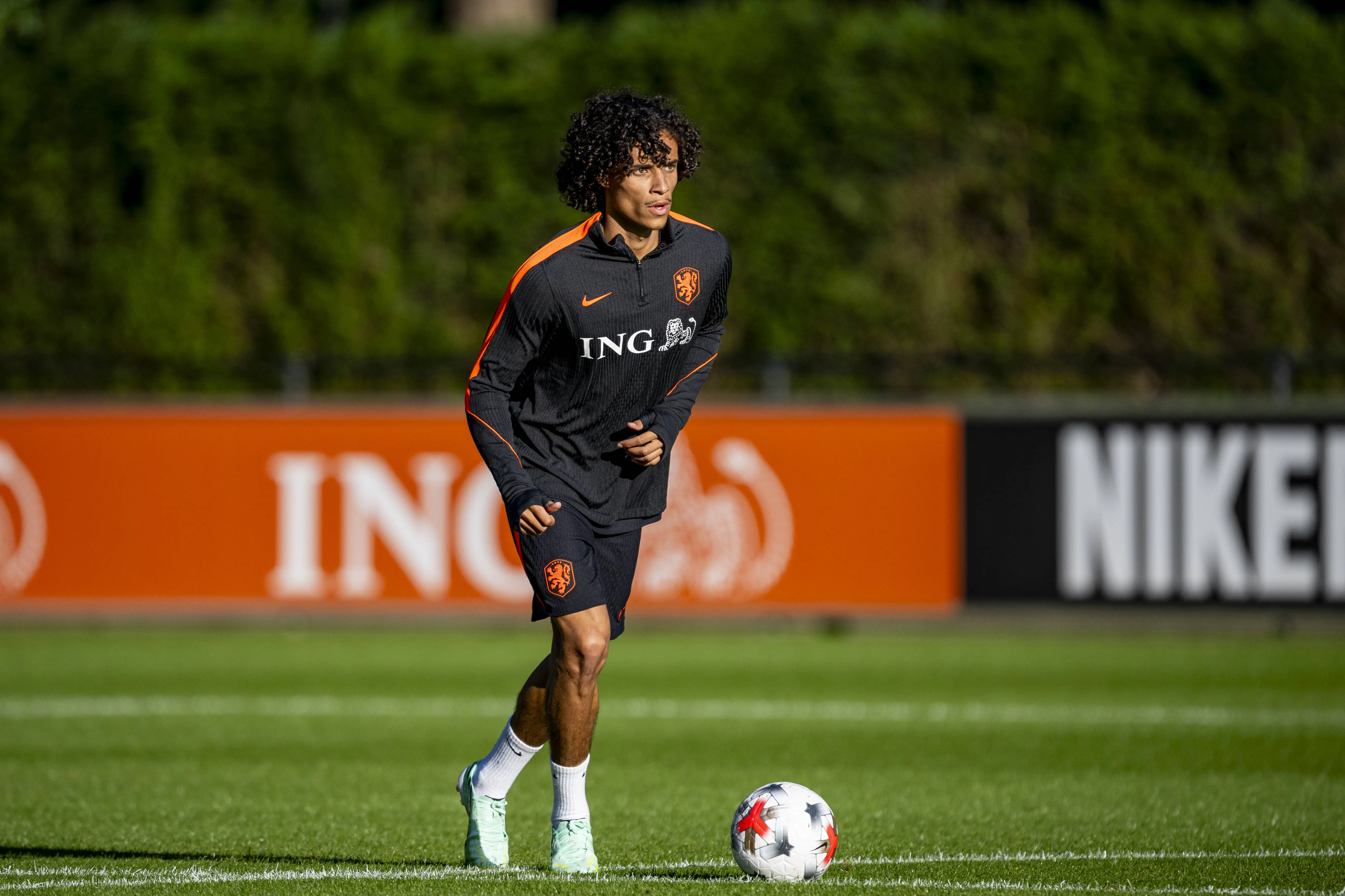 Netherlands midfielder Gjivai Zechiel