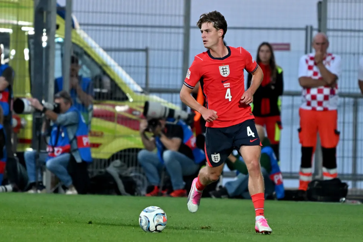 Latest transfer news today: Chelsea leading race for midfielder, Liverpool eye Brentford defender