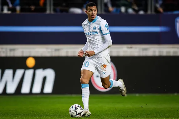 Latest transfer news today: Bayern Munich eye Liverpool star as Mason Greenwood is linked with controversial PL return